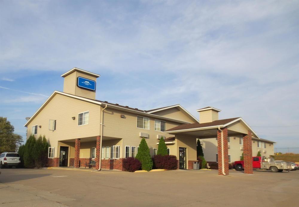 Westbridge Inn & Suites Carrollton Exterior photo